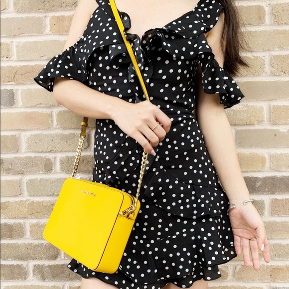 Michael Kors Large Crossbody Brand New💞 - Picture 3 of 3